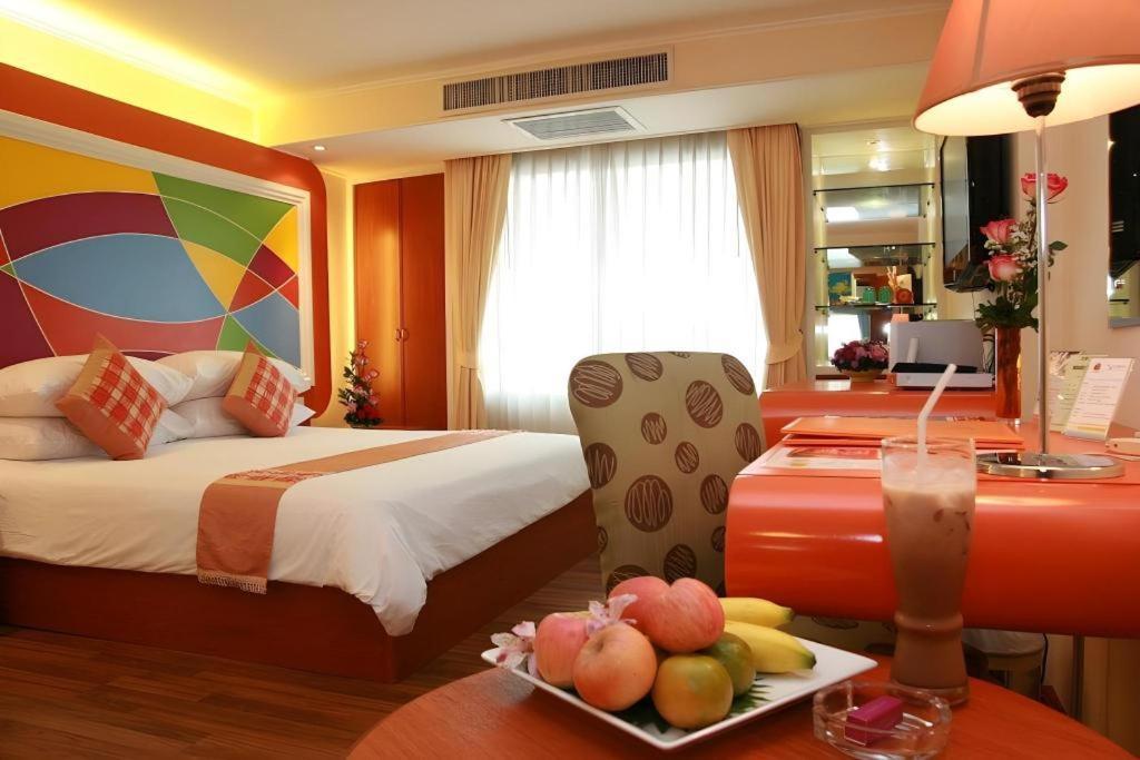 Hip Hotel Bangkok Exterior foto